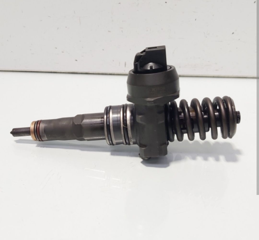 Injectoare pompa diuze injector Volkswagen Skoda Seat Audi