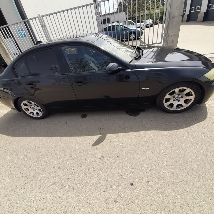 Vând bmw e 90 din 2006