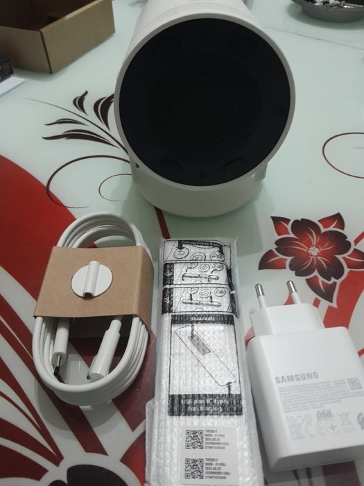 Videoproiector samsung freestyle 2 nou