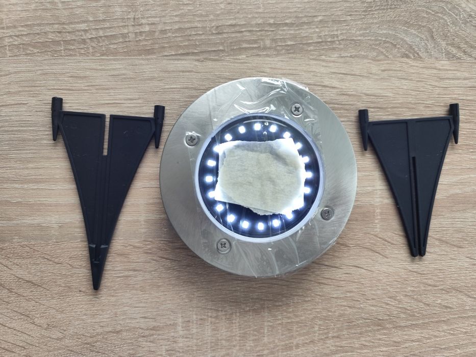 Градинска соларна лампа за забиване/вграждане