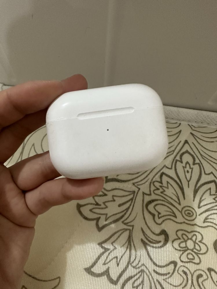 Airpods pro 2 кейс с наушниками