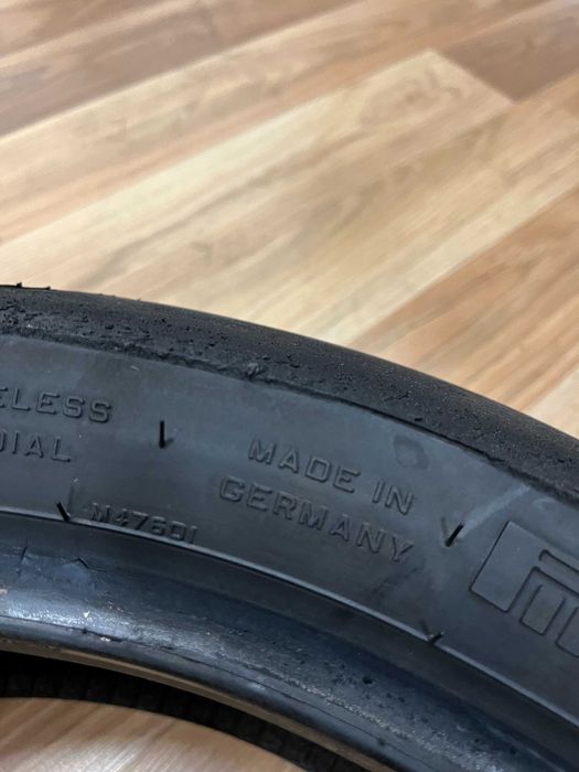 Задна полусликова гума PIRELLI Diablo Supercorsa 190/60/17 DOT 2020г