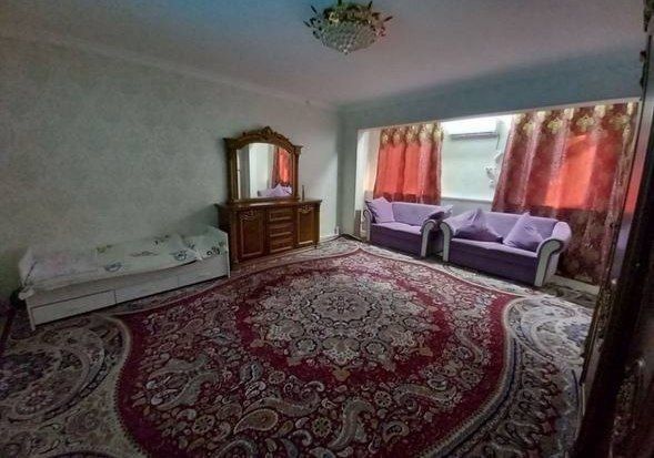 Сдаётся квартира 2х ком Юнусабад 4-квартал можно Парням и девушкам