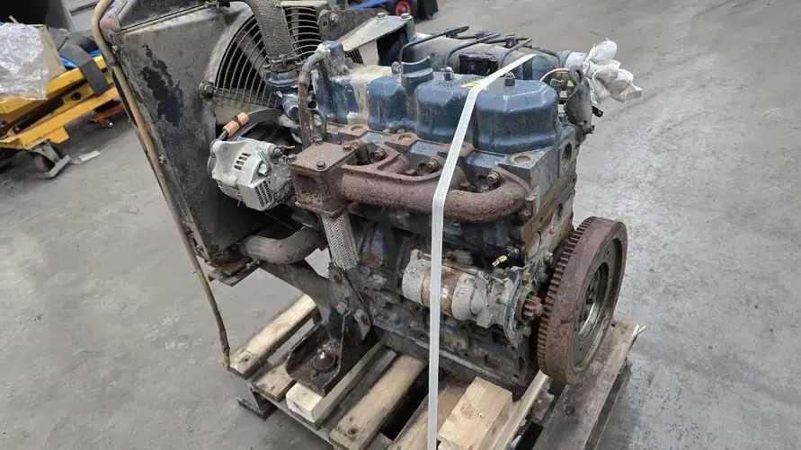 Motor complet Kubota V2203-E - Piese motor Kubota