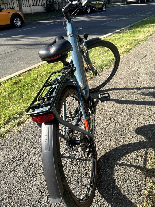 Cube Electric bike Kathmandu one 
6,100 lei