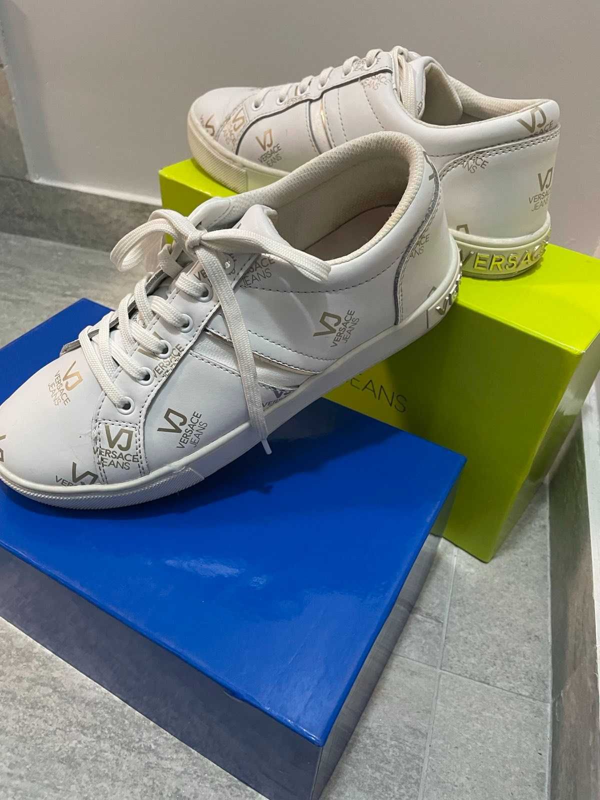 VERSACE JEANS  Дамски Кожени  Кецки