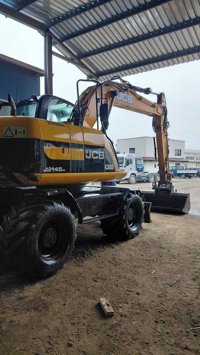 Excavator JCB 145 , an 2011