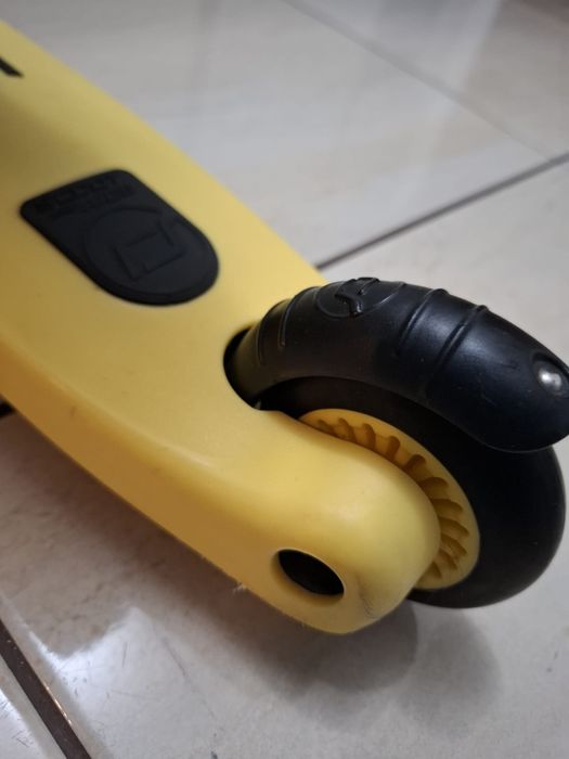 Trotineta 2 în 1, HighwayKick scoot and ride, nouă