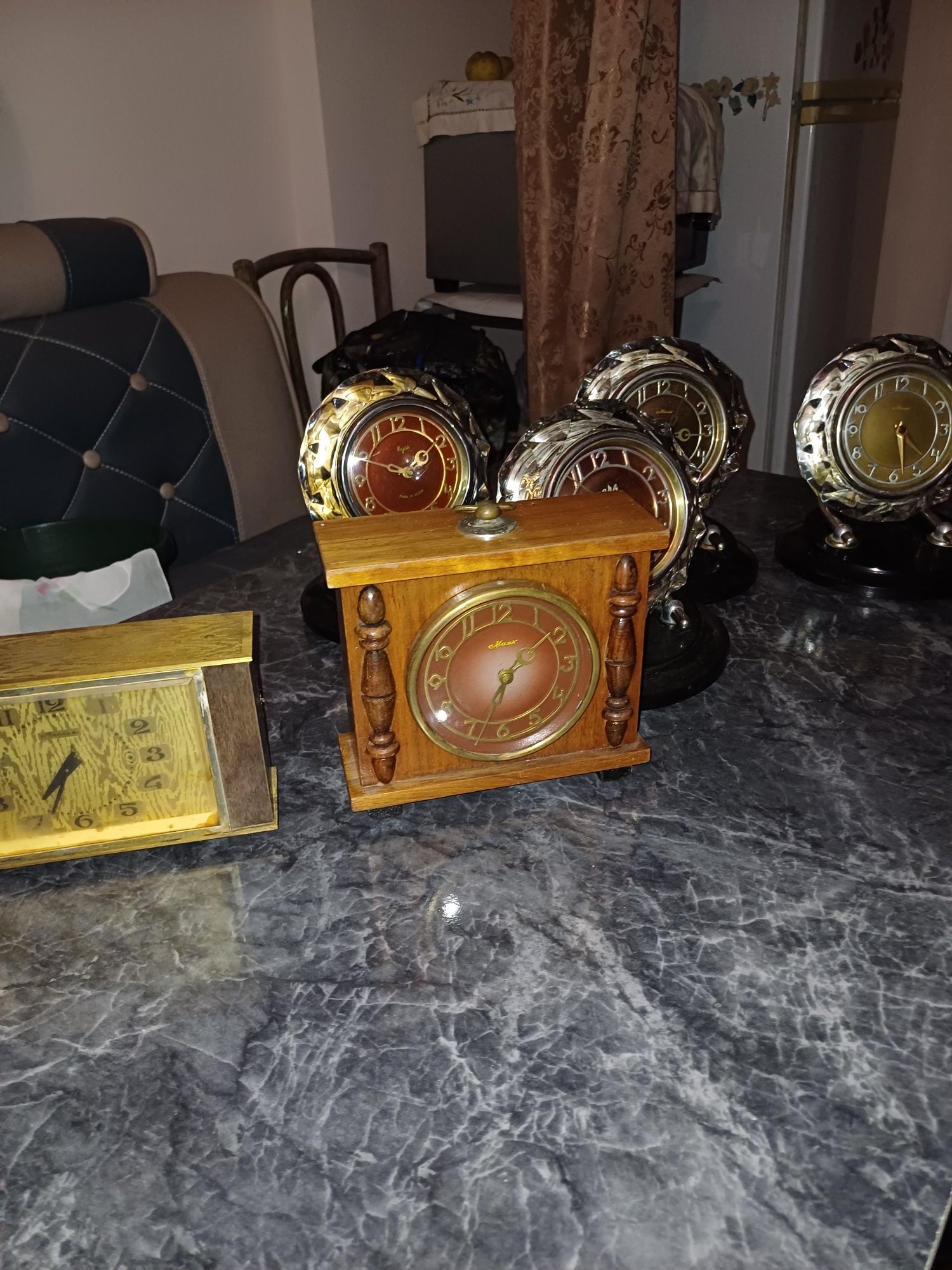 Продаются настольные часы ссср