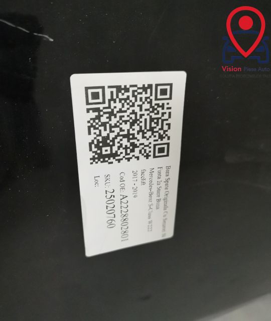 Оригинална задна броня със сензори и долна защита в добро състояние Ме