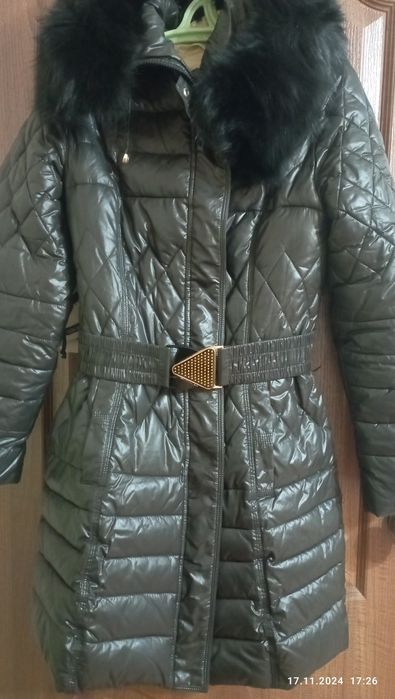 Теплый женский пуховик