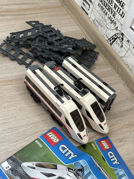 Продам лего поезд