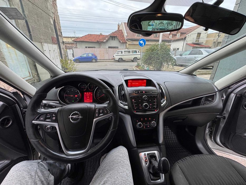 OPEL ZAFIRA TOURER – 2.0 CDTI / 165 CP – Automata– 7 Locuri