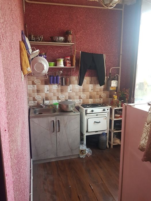 1 хонали уй сотилади