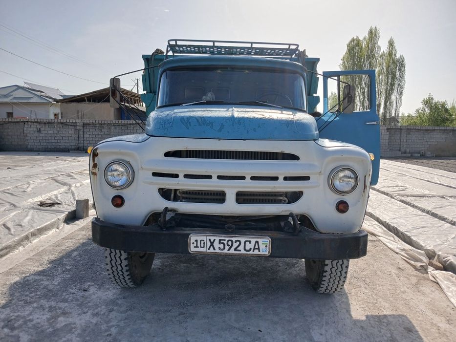 Зил 130сотилади холати яхши.