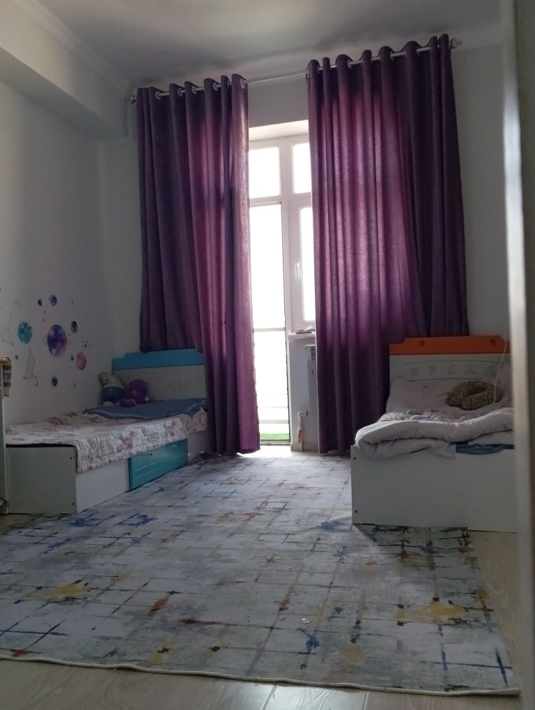 Andijonda kvartira sotiladi . Продаётся  кв..