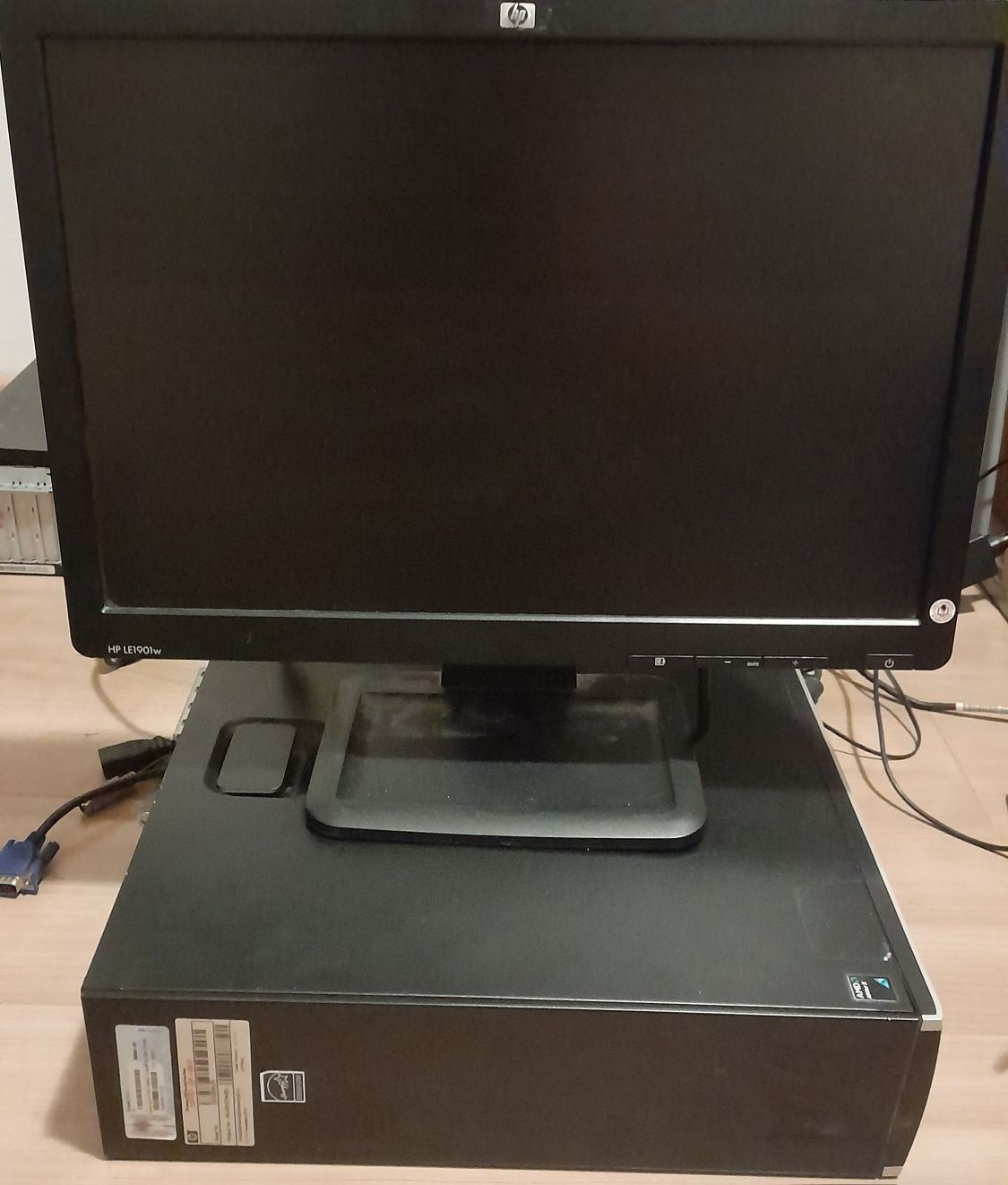 Компютър за офис 4 ядра, ssd, 10gb ram