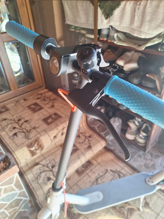 Se vinde trotineta electrica xiaomi urgenttttt!