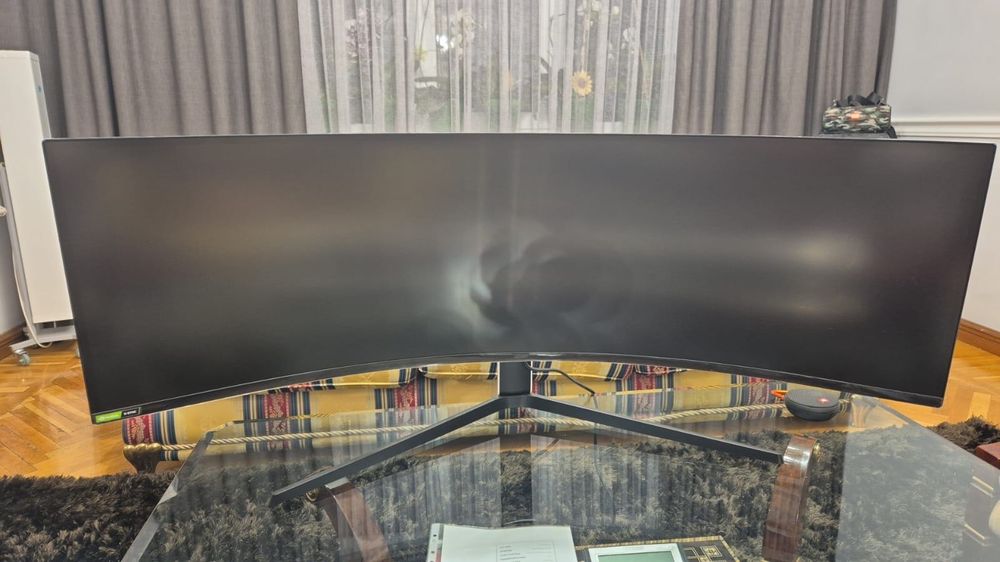 Монитор Samsung Odyssey G9