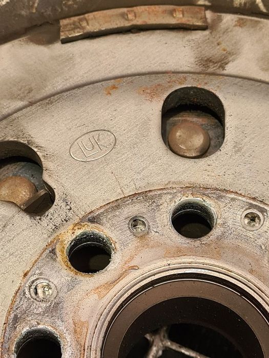 Volanta Nissan X - Trail T31 2.0 2007 - 2013 150CP Manuala 6 Trepte M9R (519)