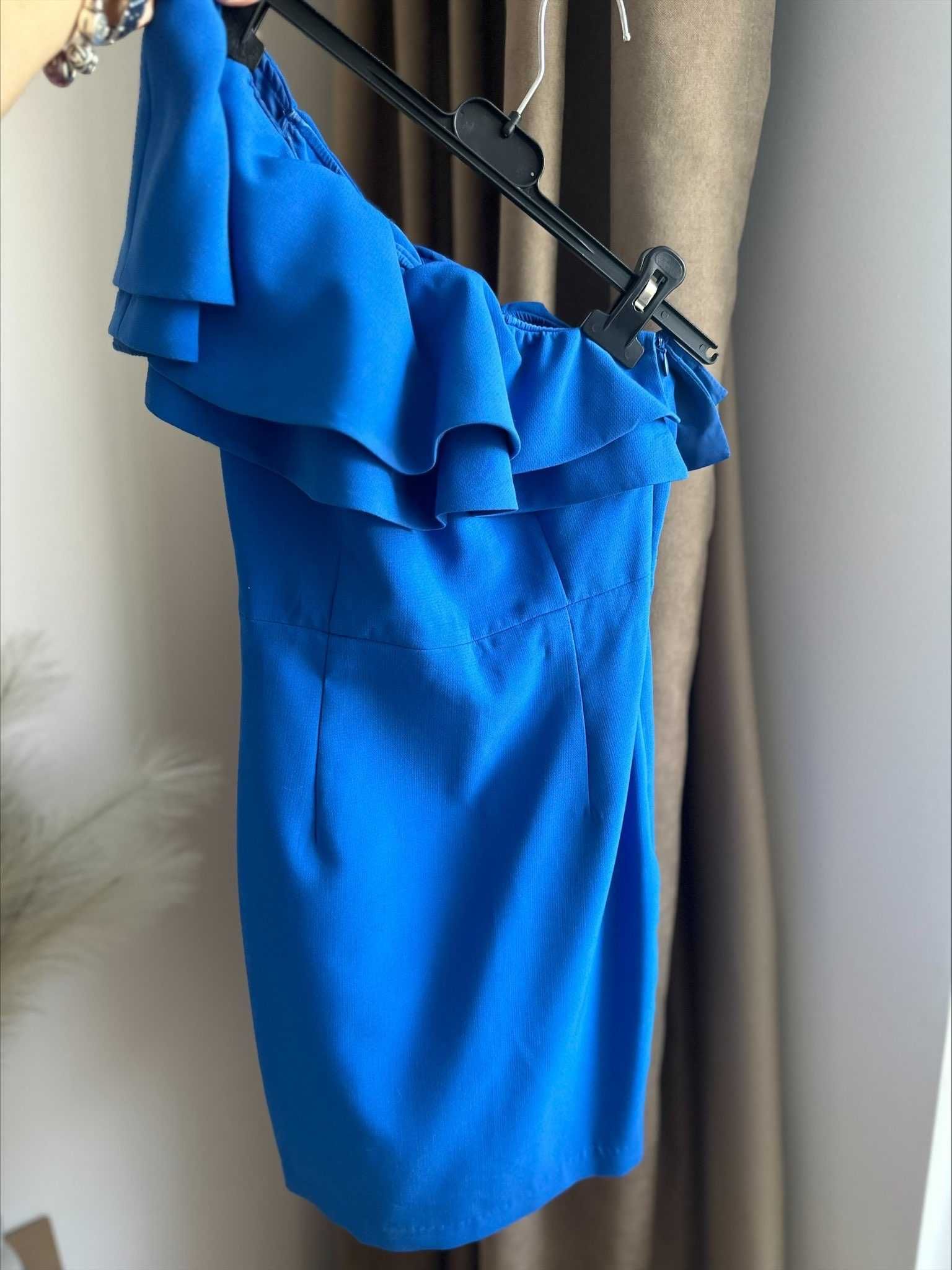 Синя рокля от Reserved. Размер 34.