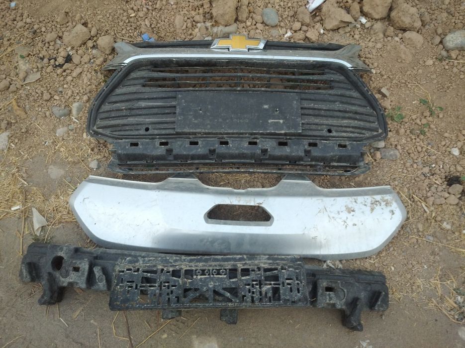 Решетка радиатора trecer3