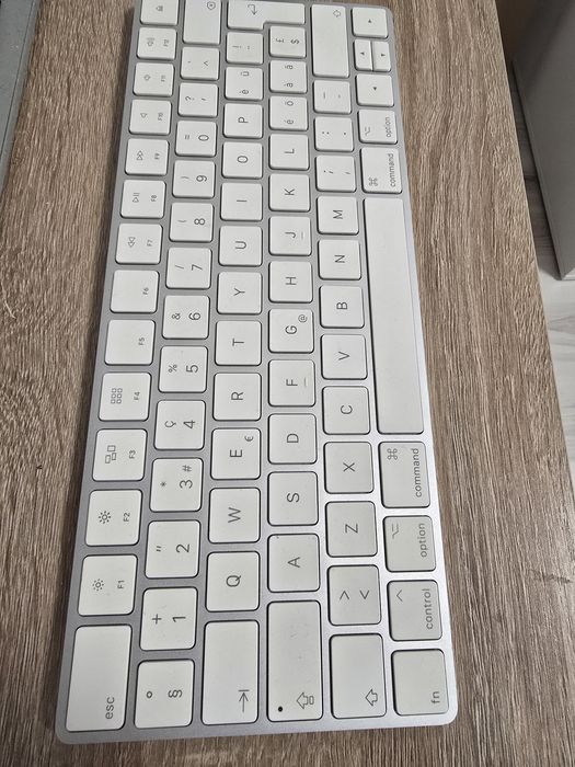Apple Magic Keyboard 2