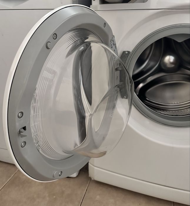 Mașină de spălat Whirlpool slim