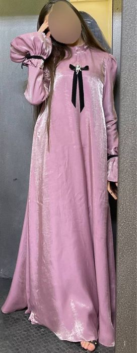 Нарядное красивое платье для торжества/