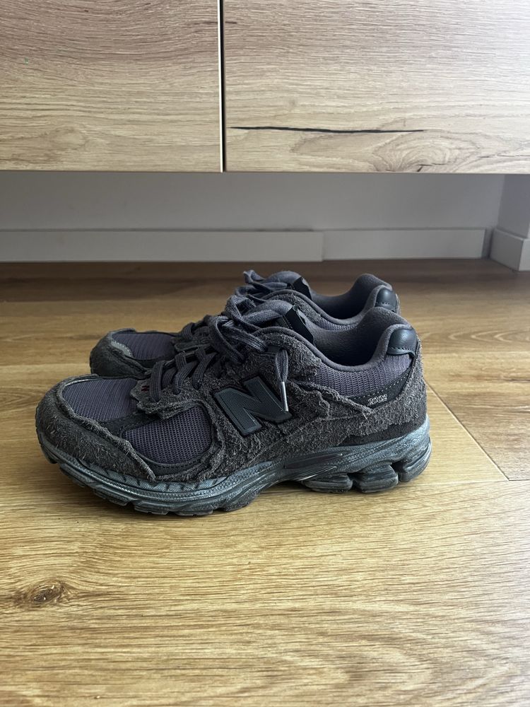 New balance protection pack 2002r