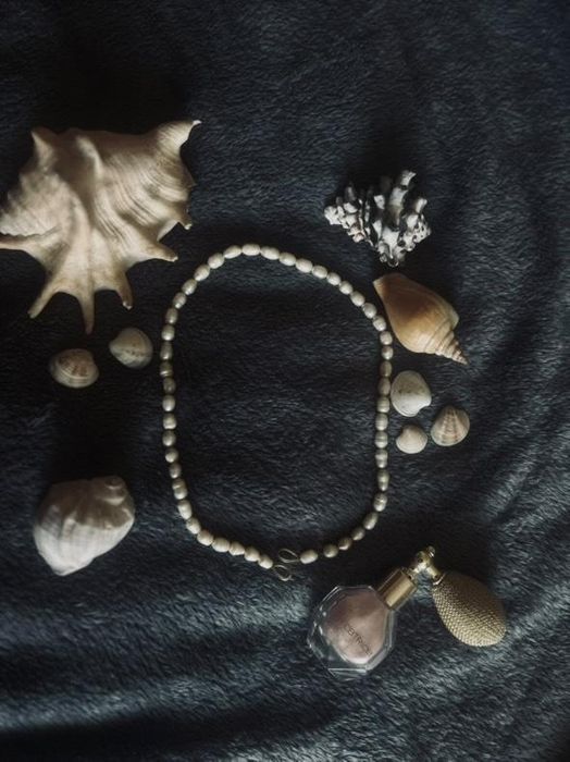 Pearl necklace from natural sea pearls from Italy