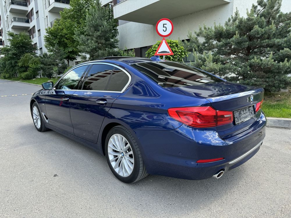 2018 BMW 520 xDrive LUXURY