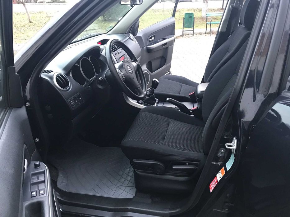 Suzuki Grand-Vitara  1,9d ,4X4 , EURO 5  !