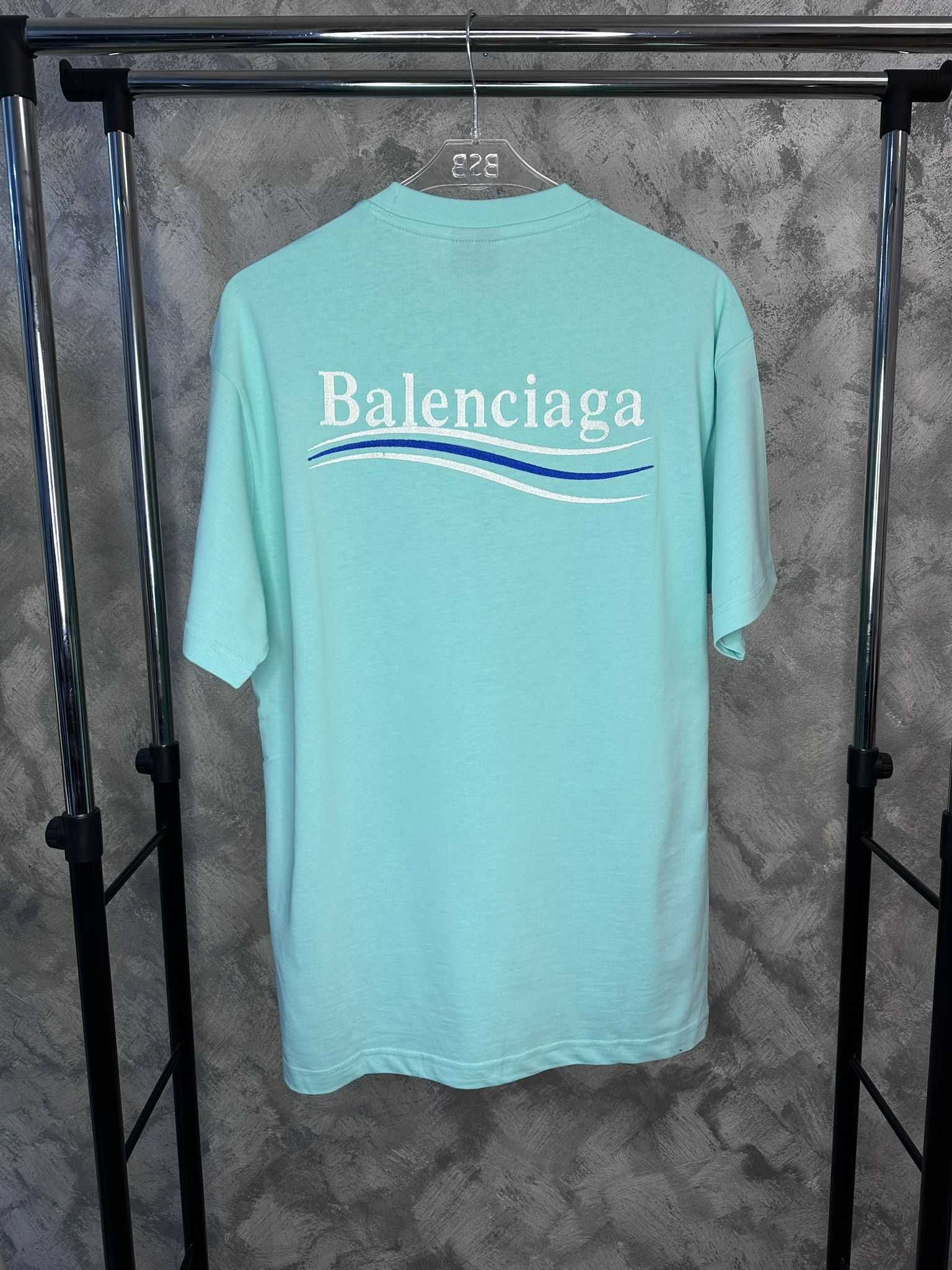 Tricou Balenciaga