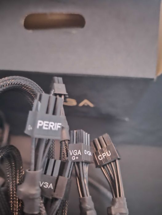 cabluri pc psu (De la 1300 watt evga psu- sursa nu este inclus)