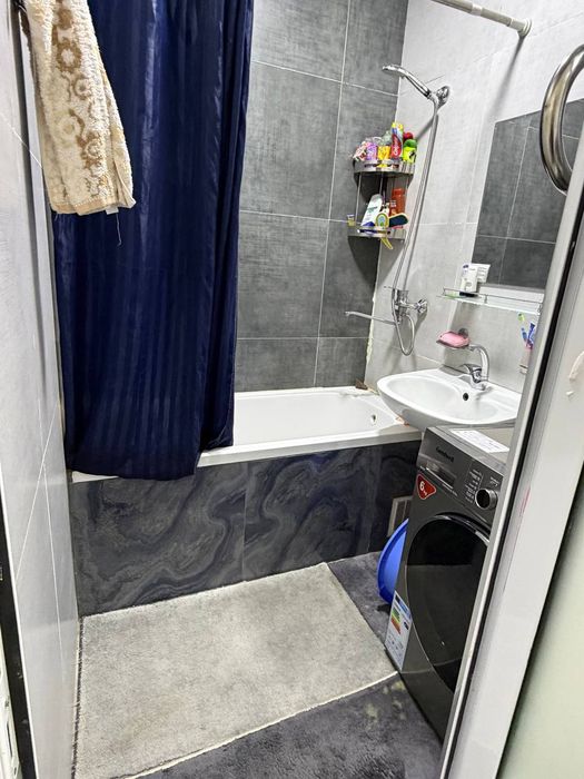 Чиланзар -Ц квартал, 2-х комнатная, зеркалка