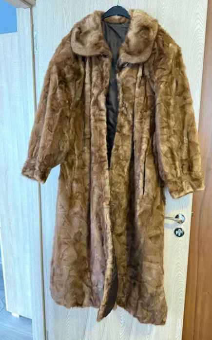 Уникално женско дълго палто от естествена кожа- необличано!