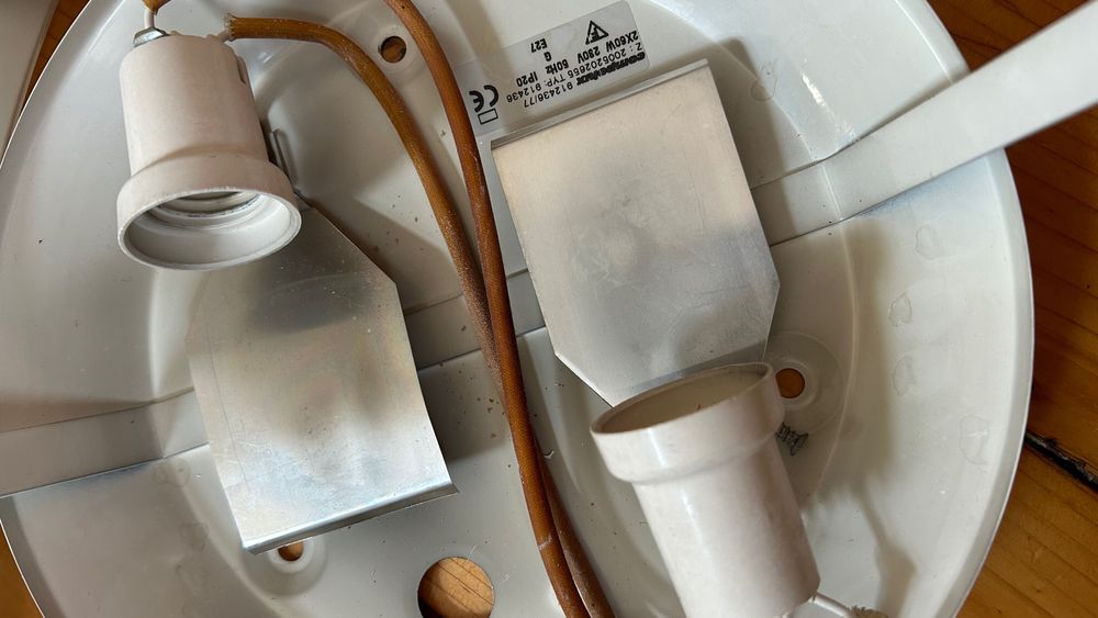 Стъклени плафони за лампа за таван