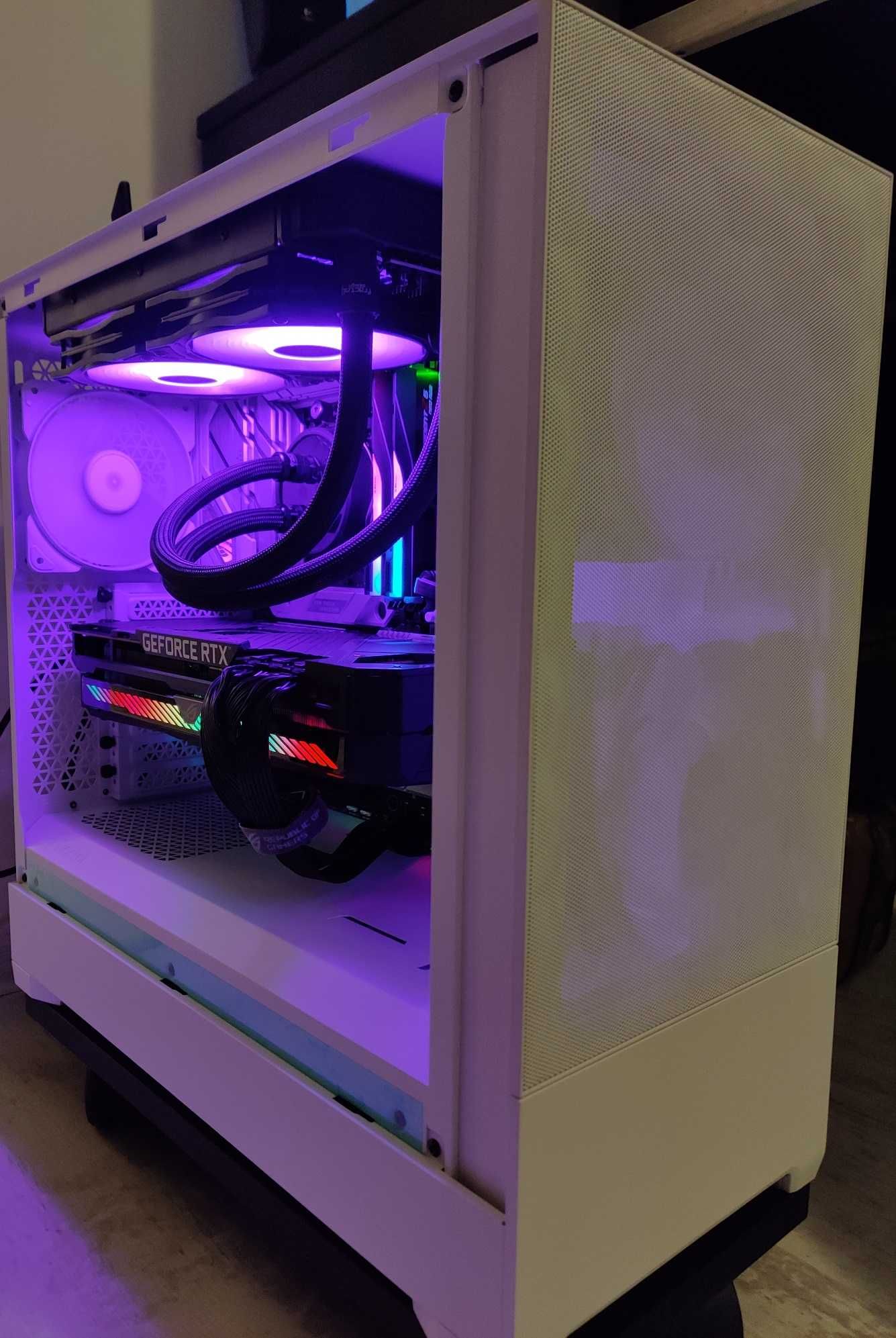 Супер Геймърски компютър Ryzen 7900 RTX 3080Ti