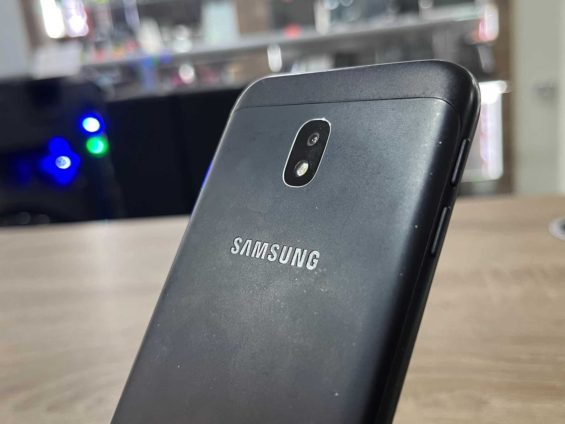 Продавам Samsung J3 2017