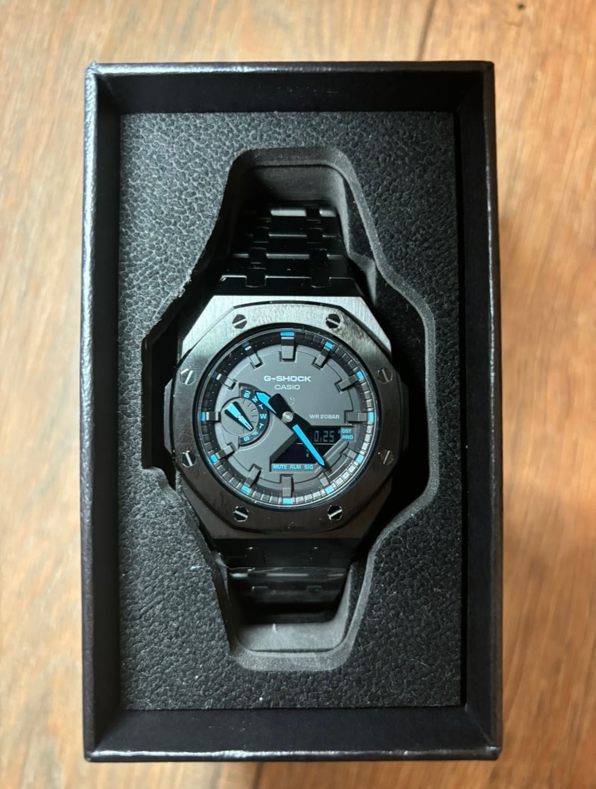 Часовници Casio G-SHOCK Mod GA-2100-1A2ER RoyalOak [CasiOak]