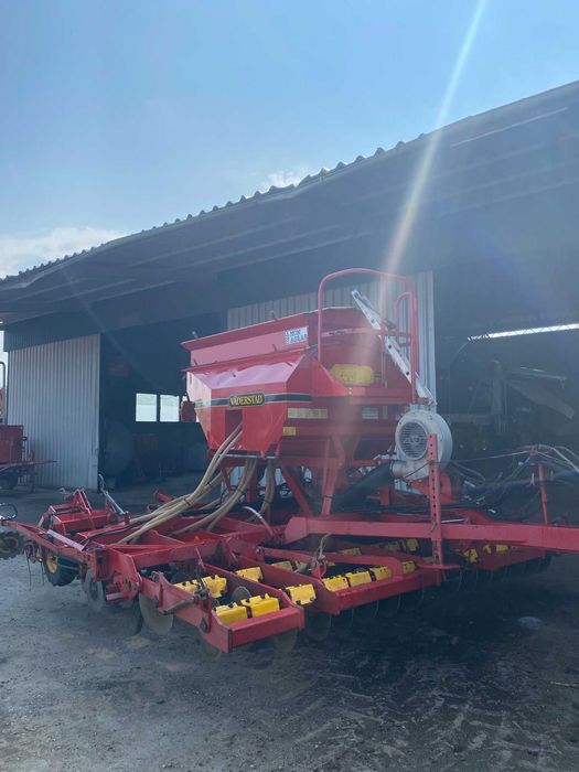 Vaderstad Rapid 400 F (Semanatoare Paioase)