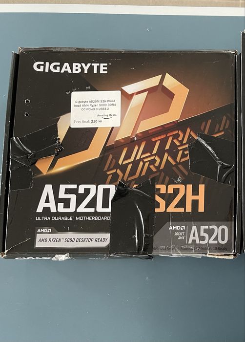 Plăci de bază AMD și Intel