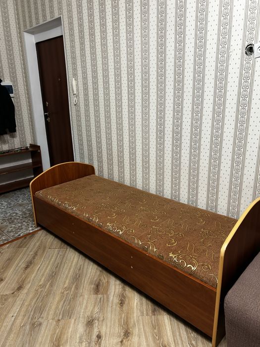 Продам кровать дешево