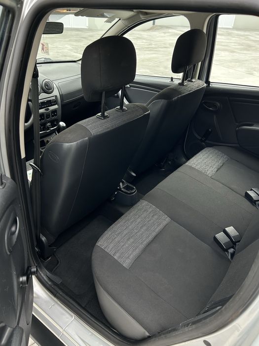 Dacia Duster 1.6 benzină – 2010 – 156.000 km – Import Olanda