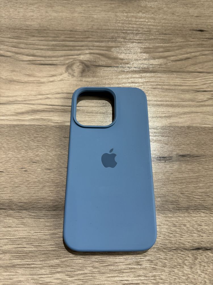 Чехлы на Iphone 13 Pro