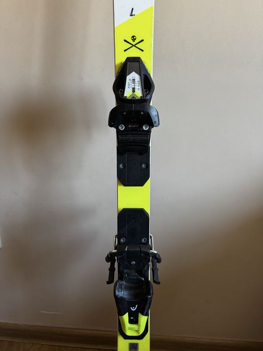 Състезателни ски HEAD GS 152