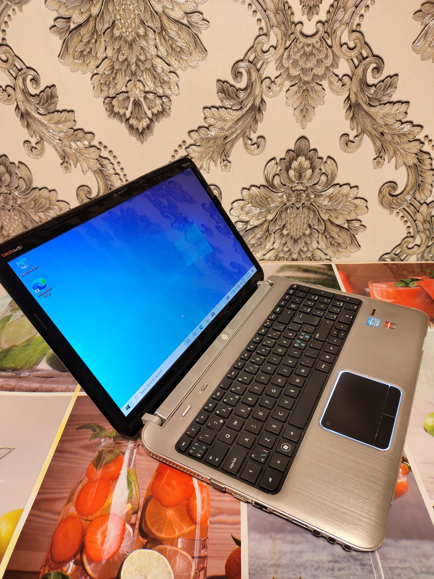 Laptop i5 cu 4 Giga Ram lapret de tableta 350 de lei!