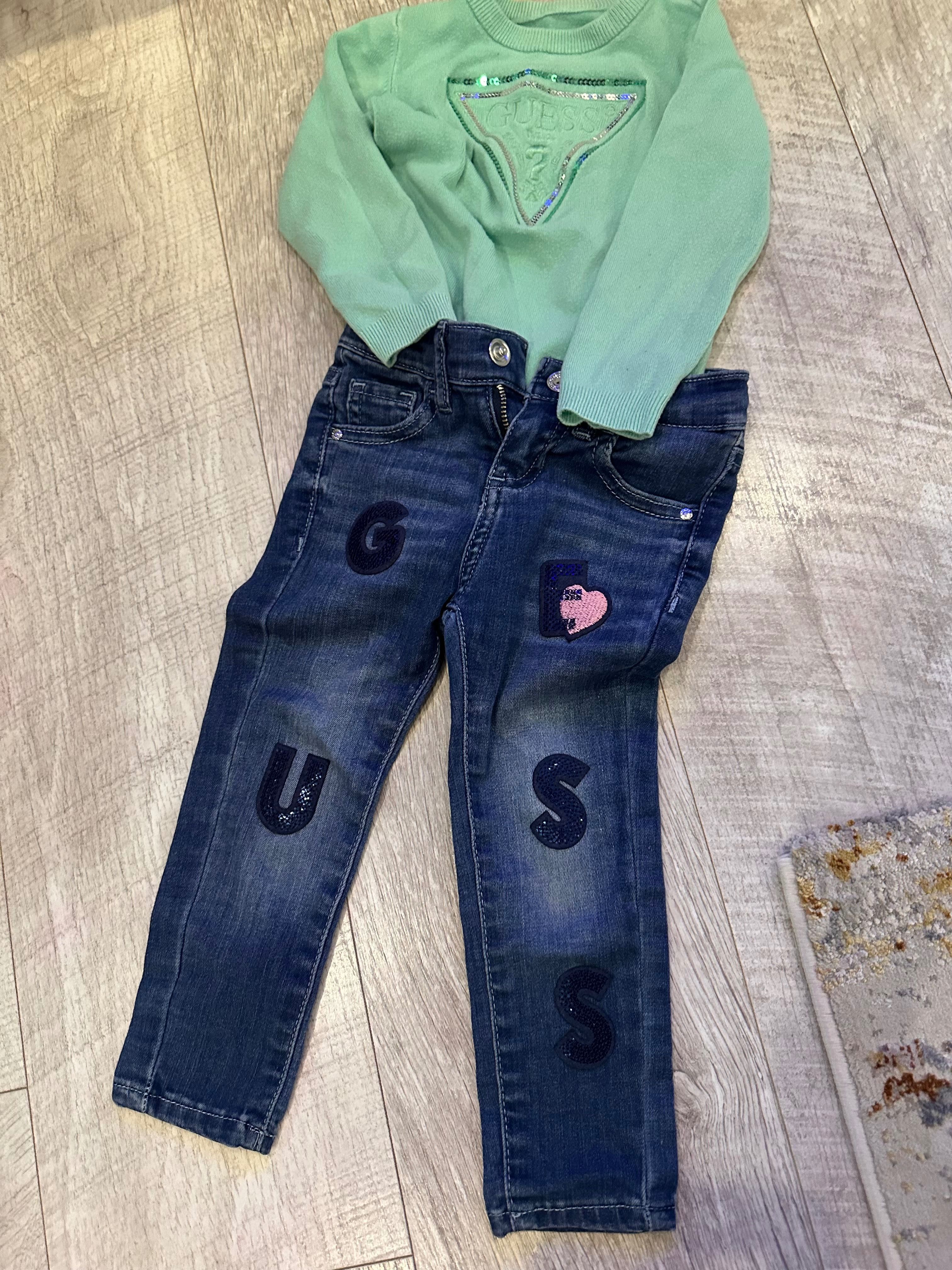 Дънки и блузка Guess за дете на 2 г