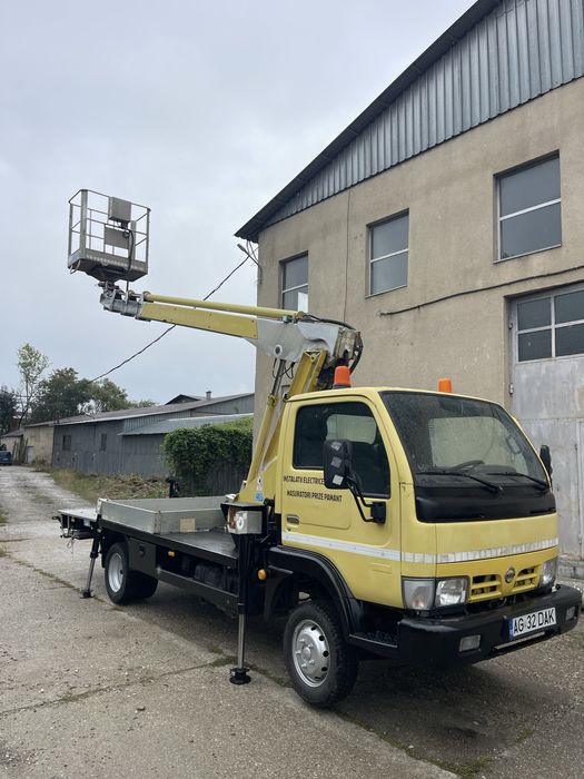 PRB Nacela Multitel Nissan Cabstar